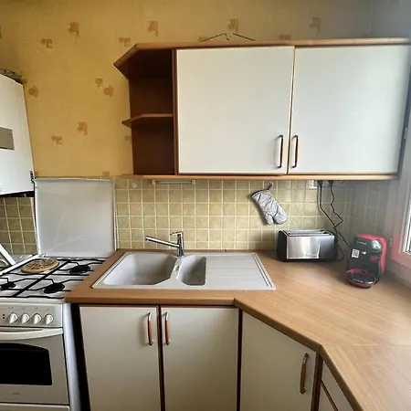 Apartment Proche De L'hyper-centre Avec Garage Caen