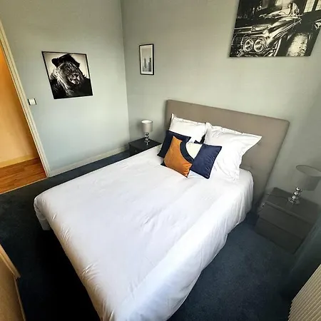 شقة Proche De L'hyper-centre Avec Garage