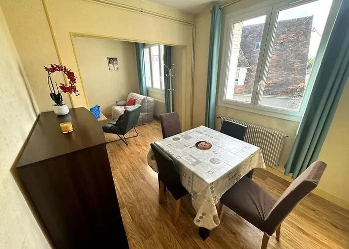 Proche De L'hyper-centre Avec Garage Appartement